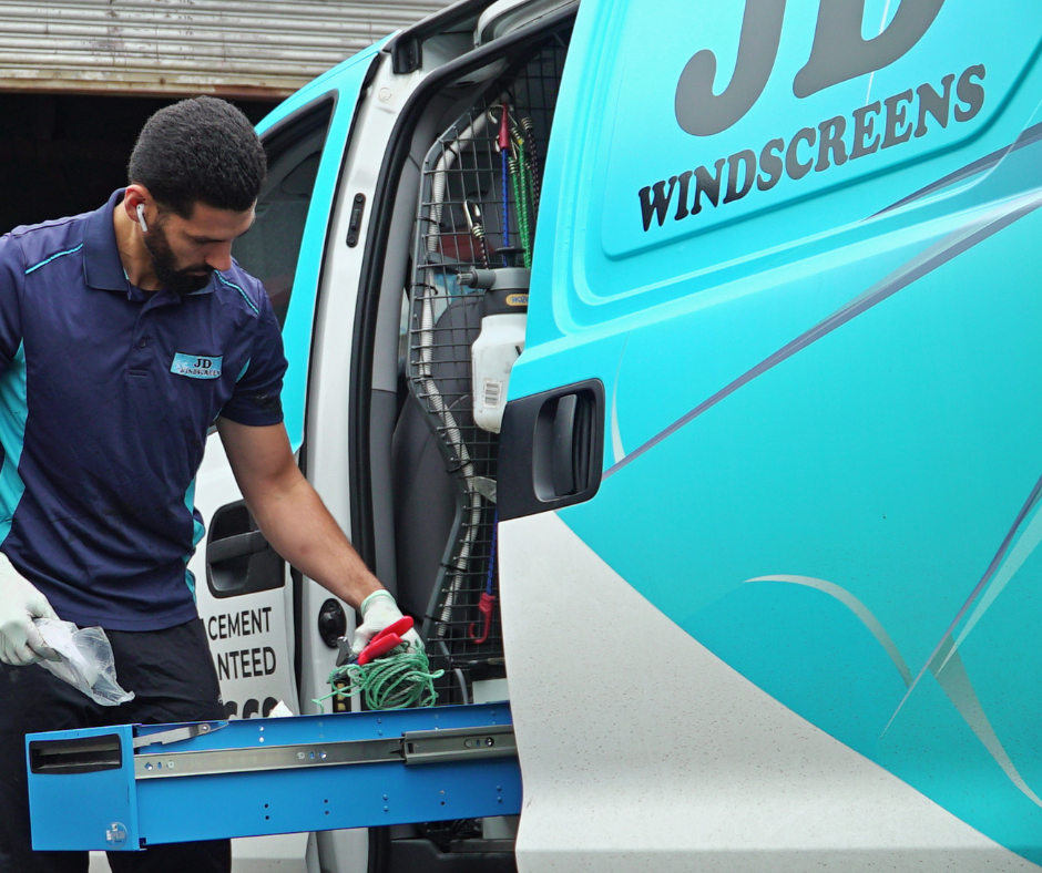 How to avoid costly windscreen repairs